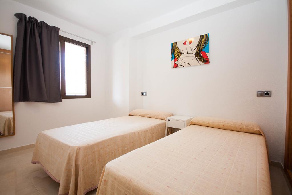 Apartamentos Maysan Benidorm Bagian luar foto